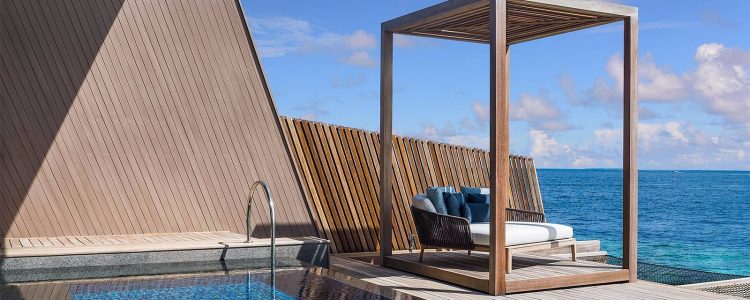 st-regis-suite-terrace